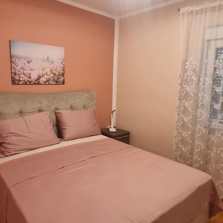 Apartament Senkini Dvori Sutomiscica Zewnętrze zdjęcie