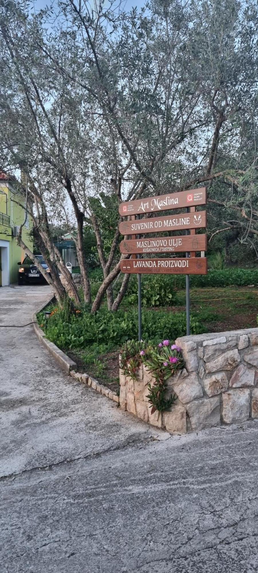 Apartament Senkini Dvori Sutomiscica Zewnętrze zdjęcie