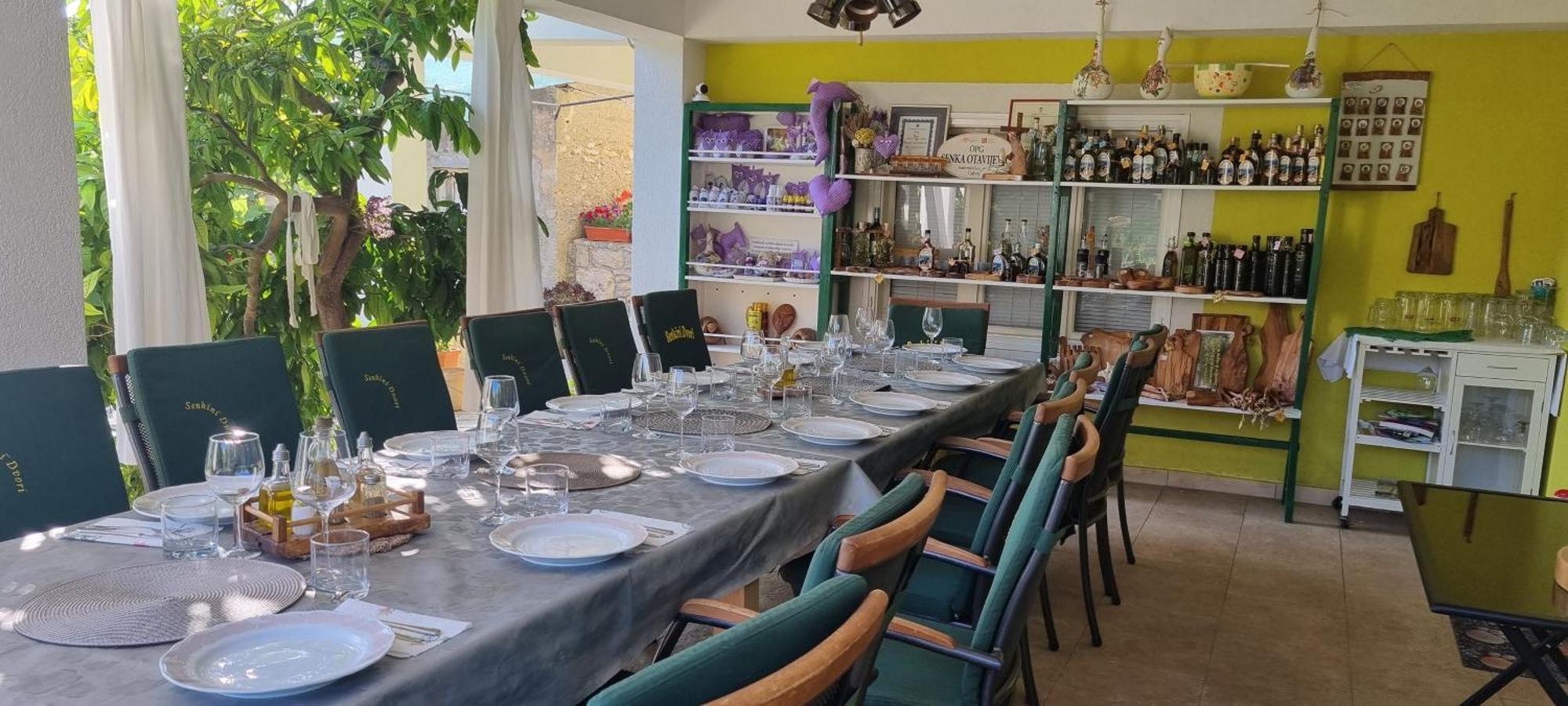 Apartament Senkini Dvori Sutomiscica Zewnętrze zdjęcie