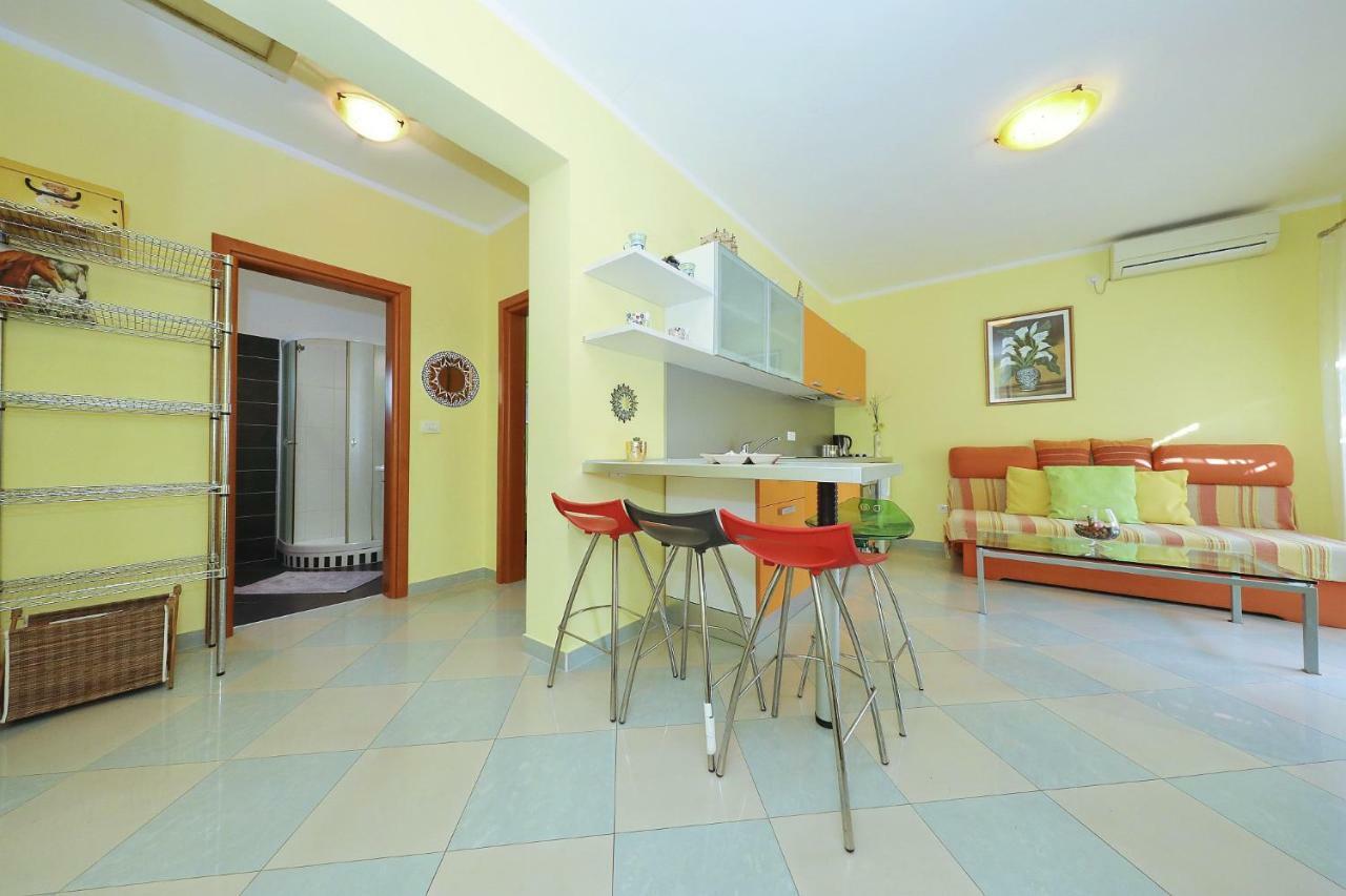 Apartament Senkini Dvori Sutomiscica Zewnętrze zdjęcie